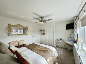 Photo 6- click for photo gallery